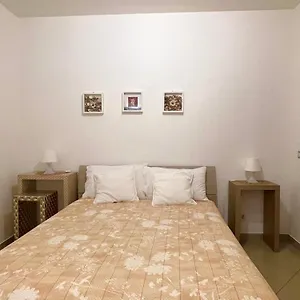 https://al-vicolo-ciraulo.taorminaitalyhotels.com